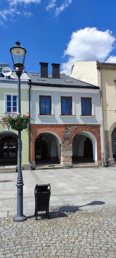 Aparthotel The Old Townhouse II Krosno Exterior foto