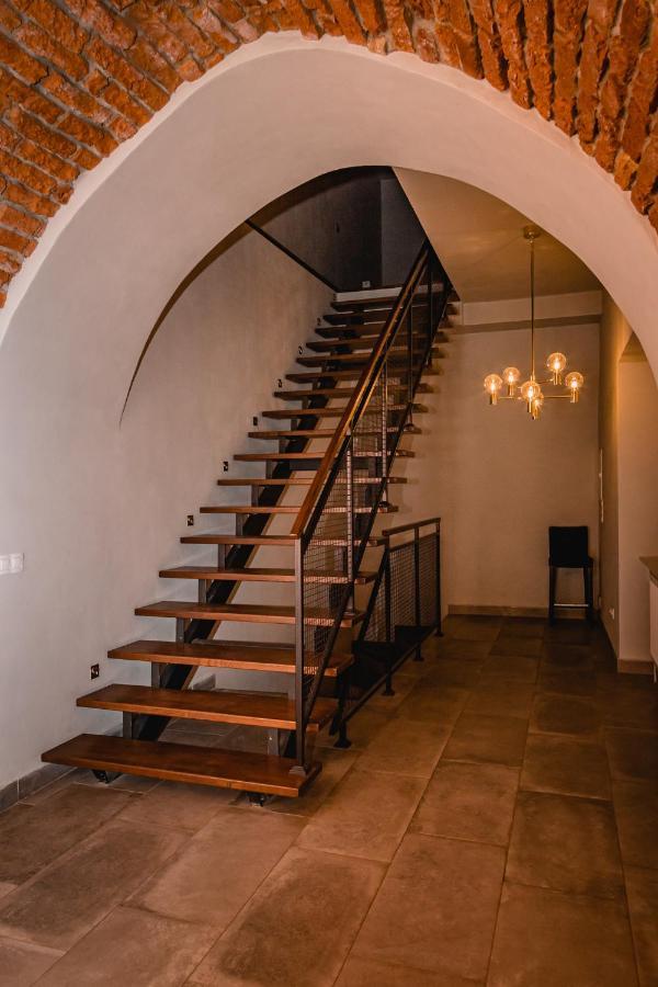 Aparthotel The Old Townhouse II Krosno Exterior foto