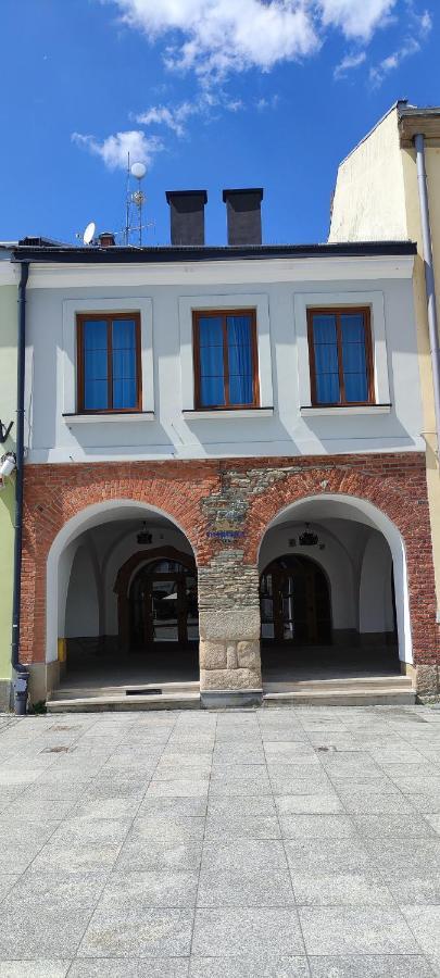 Aparthotel The Old Townhouse II Krosno Exterior foto